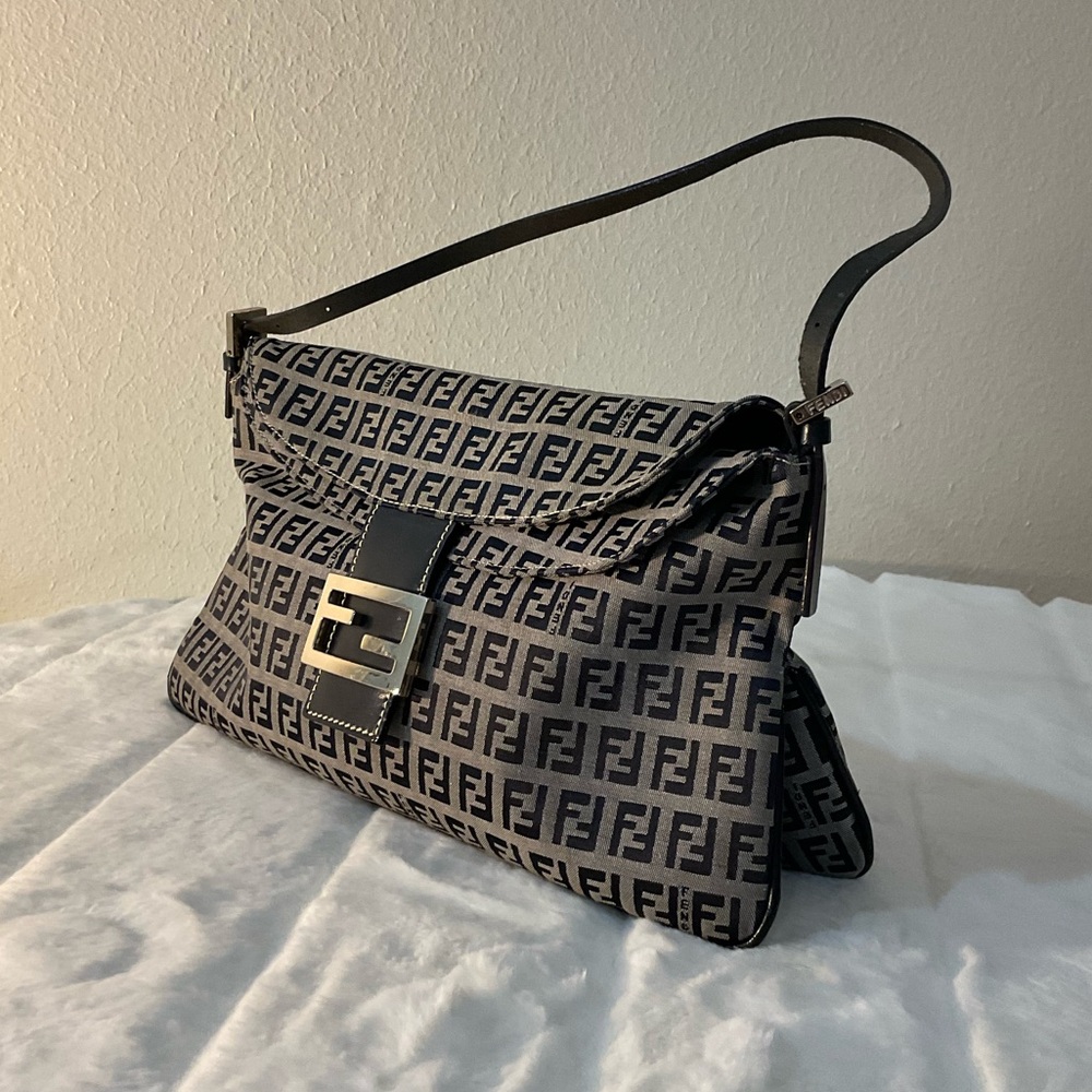 Fendi zucchino blue baguette 💙